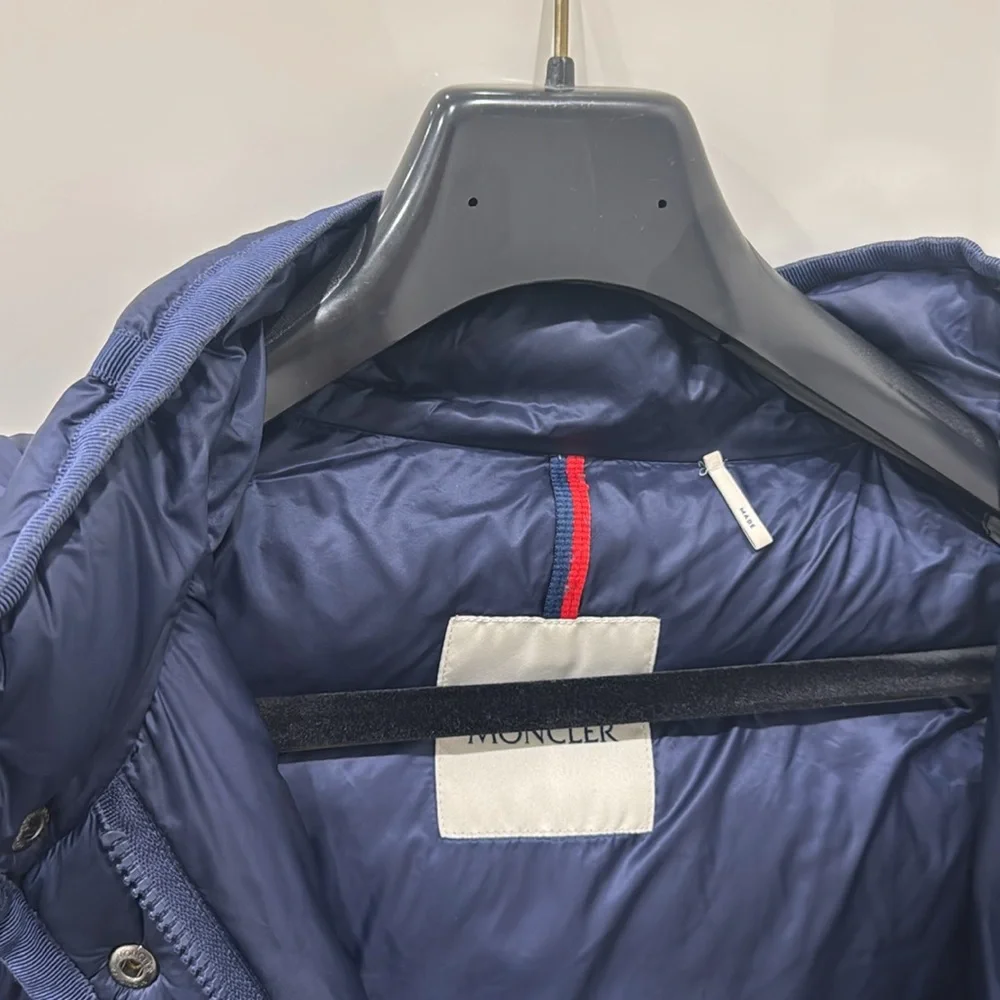 Moncler Hermine Hooded Puffer Jacket Size 2 (Medium) - Picture 7 of 9